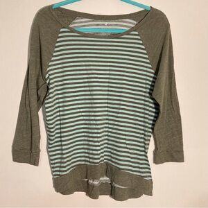 American‎ Eagle Outfitters Green 3/4 Sleeve Relaxed T-Shirt | Size M